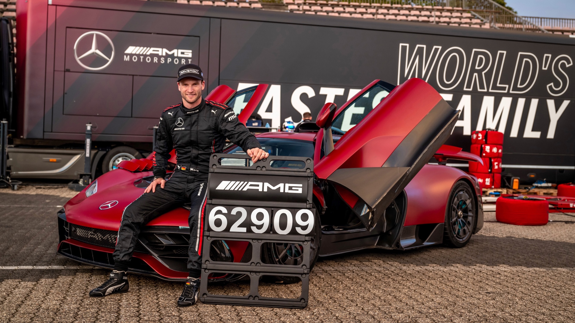 mercedes-amg-one-nurburgring-record-4 mercedes-amg-one-nurburgring-record-4