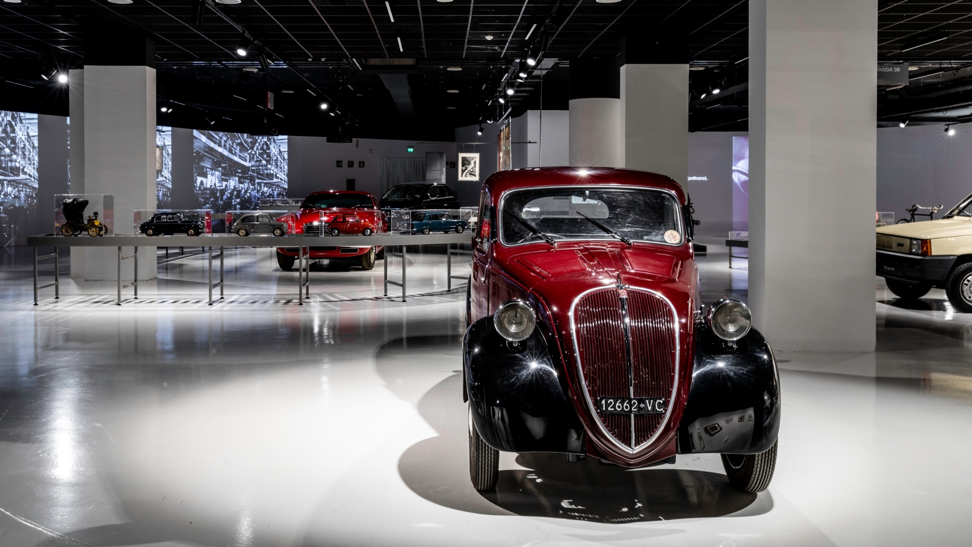 125-volte-fiat-insolite-e-sorprendenti-mostra-mauto-heritage-hub-stellantis-2024-17