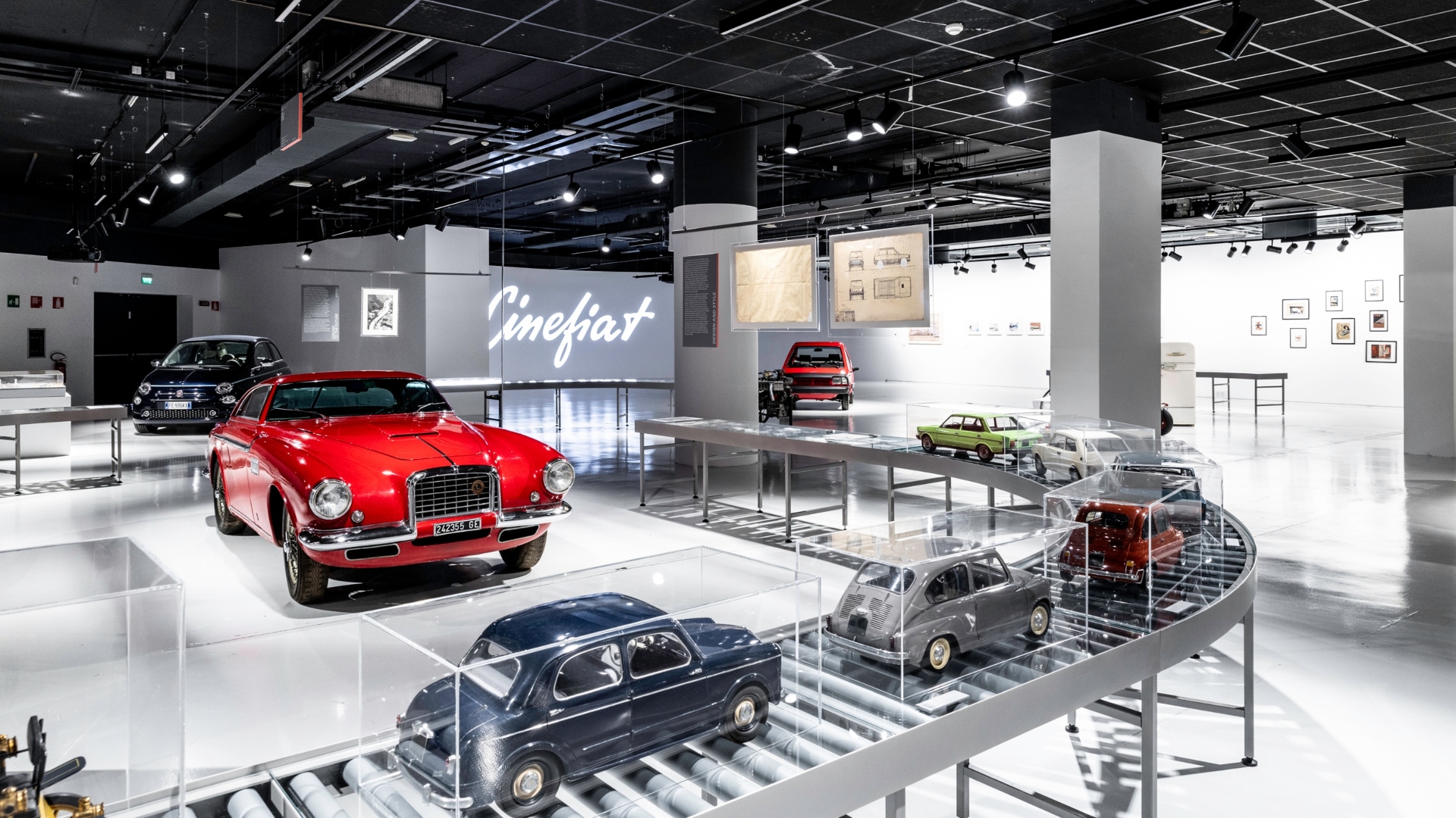 125-volte-fiat-insolite-e-sorprendenti-mostra-mauto-heritage-hub-stellantis-2024-24