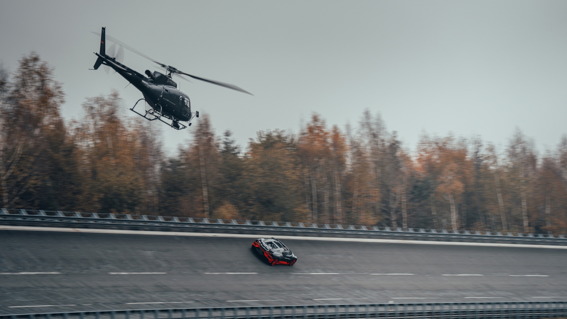 14 BUGATTI W16 Mistral World Record