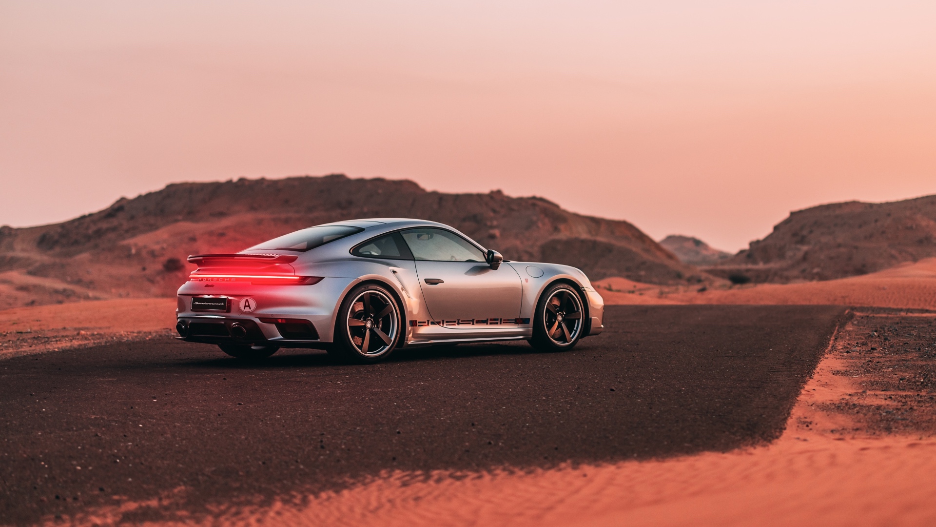 2024-Porsche-911--Turbo-Remastered--by-Porsche-Sonderwunsch_1281540 2024-Porsche-911--Turbo-Remastered--by-Porsche-Sonderwunsch_1281540