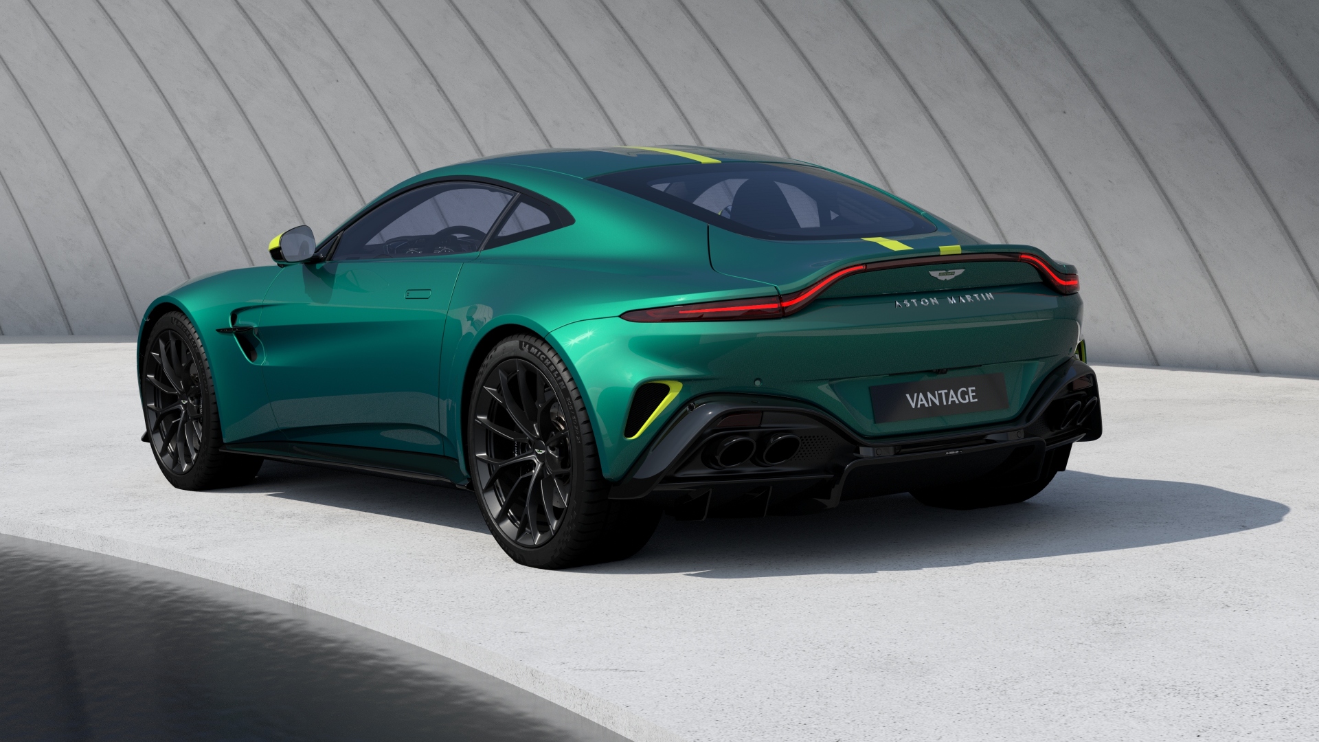 Aston-Martin-Vantage-AMV24-2024-4