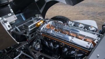 Jaguar-E-Type-UK-restomod-1961-2024-13