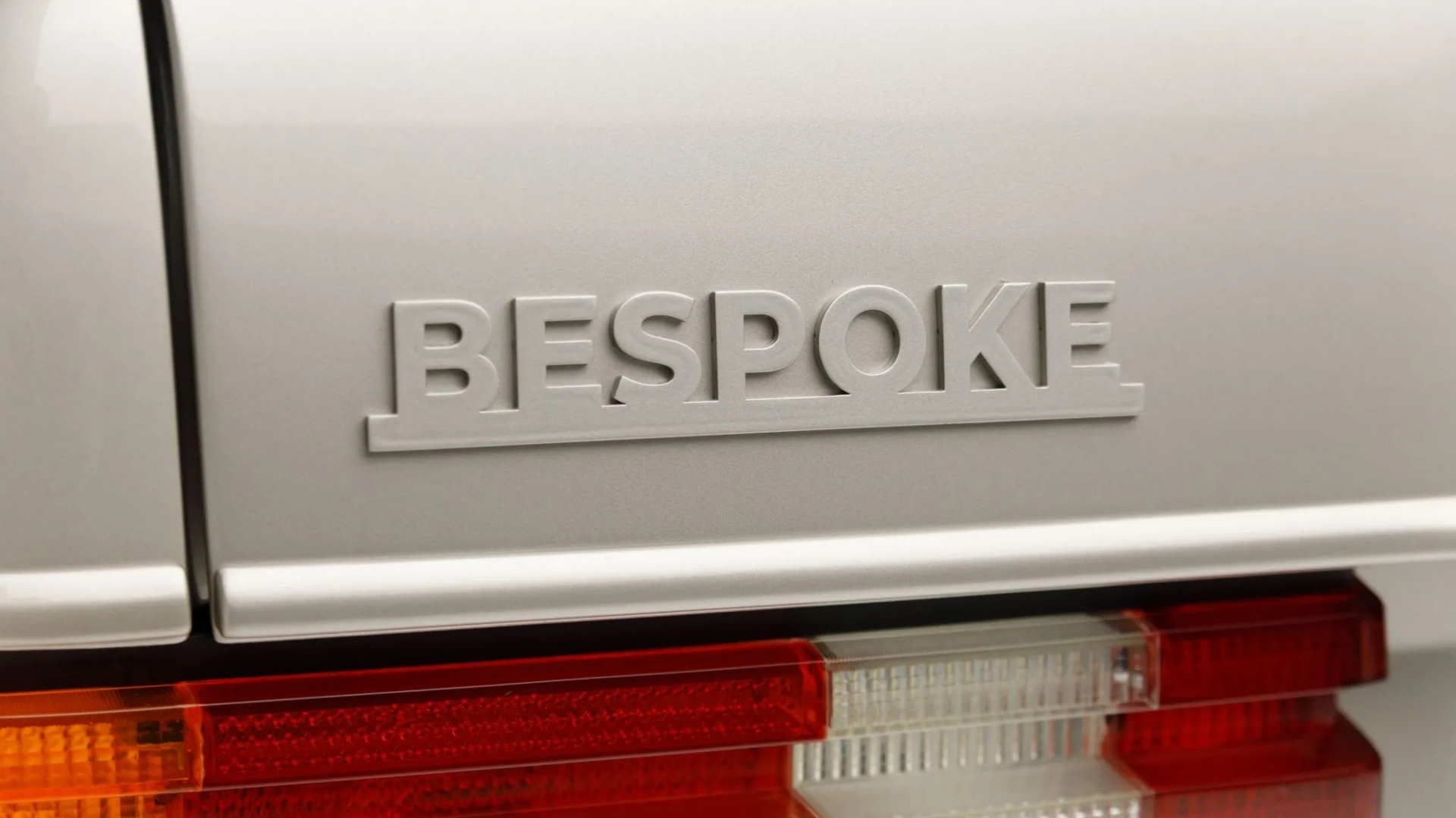 Mercedes-560-SEC-Bespoke-restomod-3 Mercedes-560-SEC-Bespoke-restomod-3