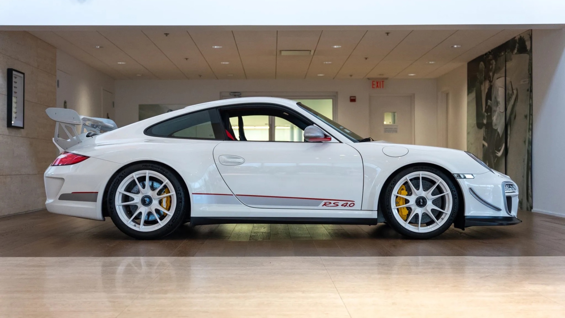 porsche-911-gt3-rs-4.0-bring-a-trailer-10