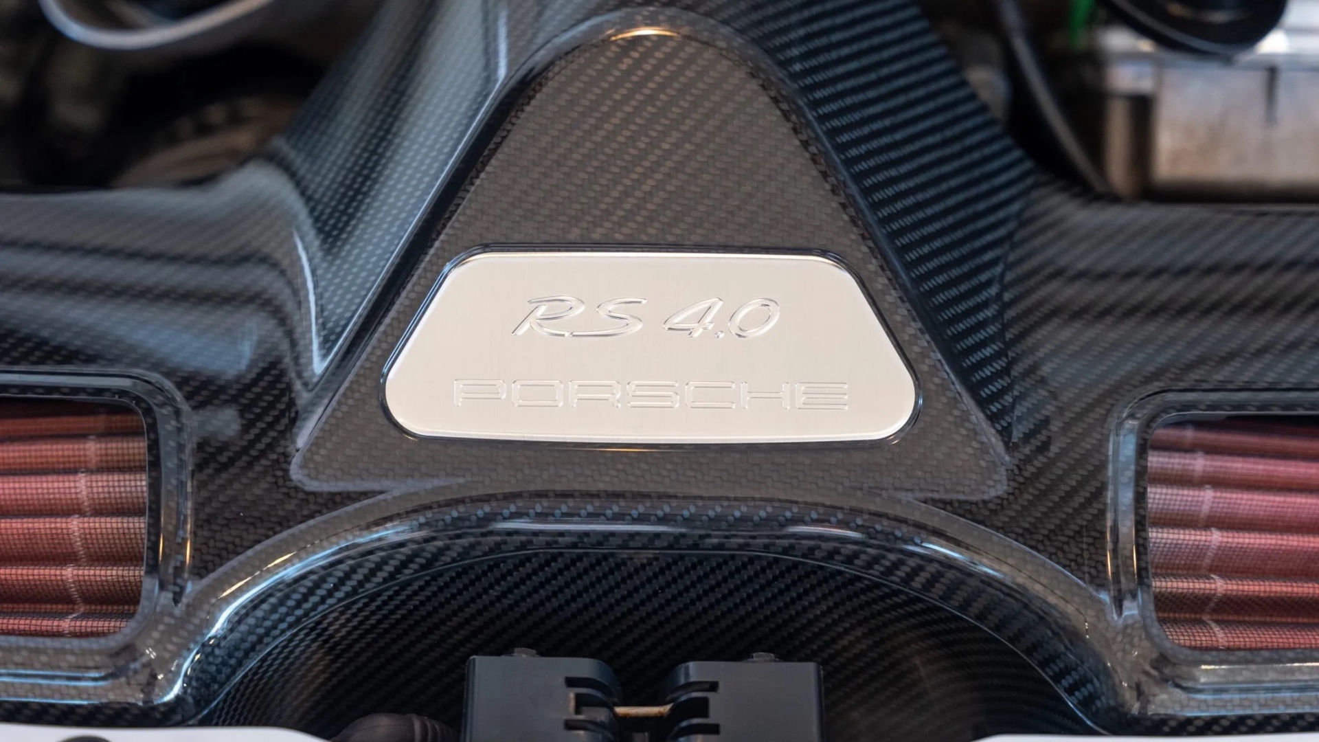 porsche-911-gt3-rs-4.0-bring-a-trailer-11