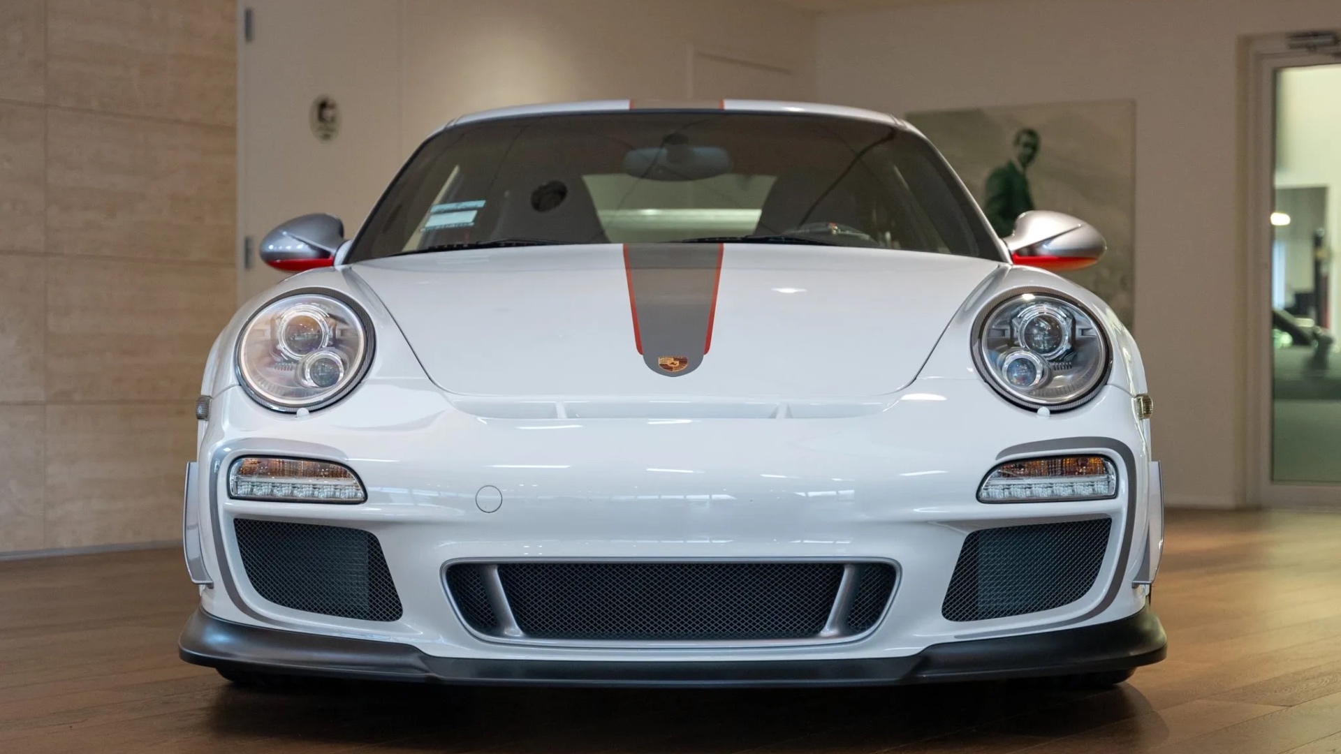 porsche-911-gt3-rs-4.0-bring-a-trailer-2