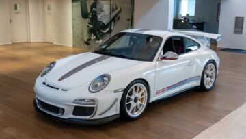 porsche-911-gt3-rs-4.0-bring-a-trailer-4