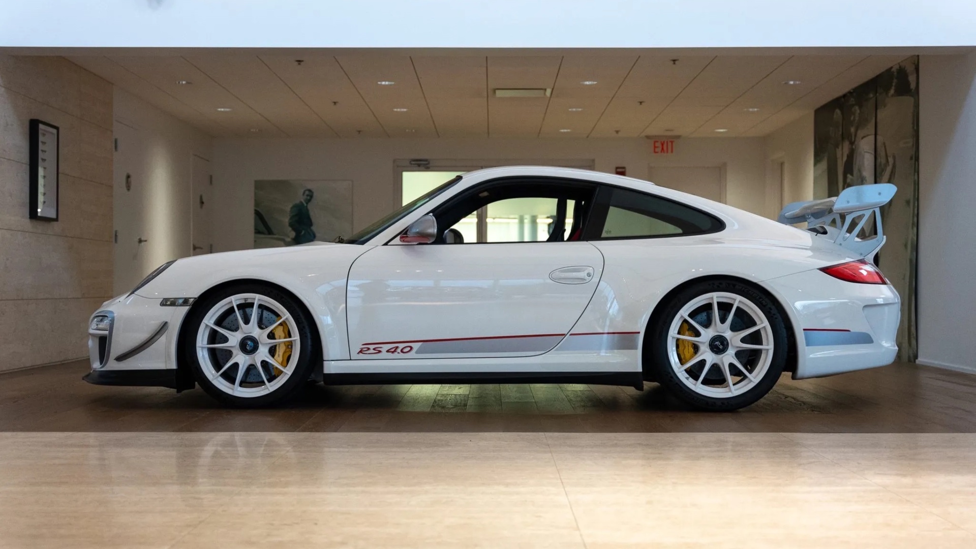 porsche-911-gt3-rs-4.0-bring-a-trailer-5