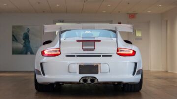 porsche-911-gt3-rs-4.0-bring-a-trailer-8