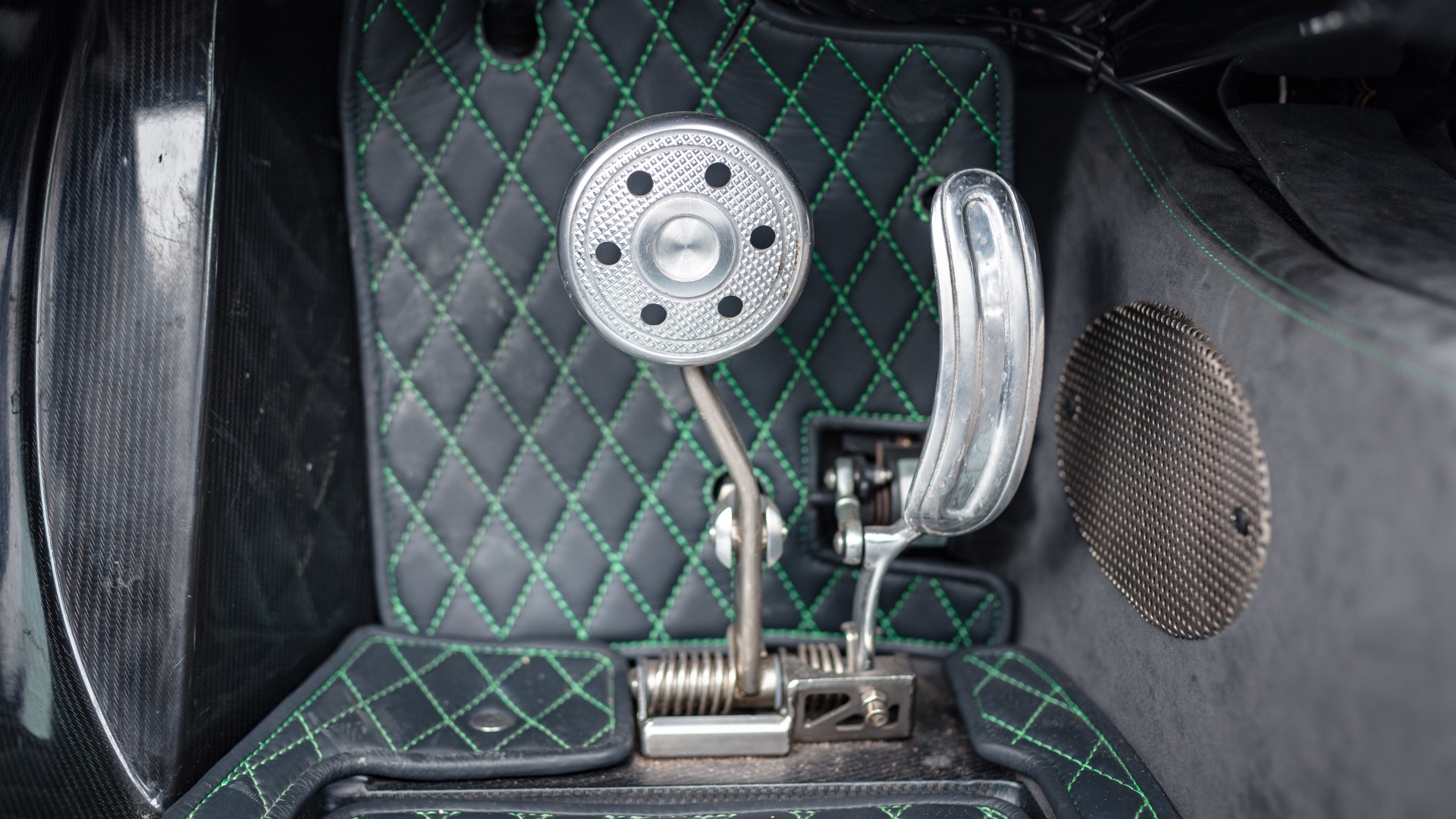 2014-Pagani-Zonda-LM-Roadster_1291005