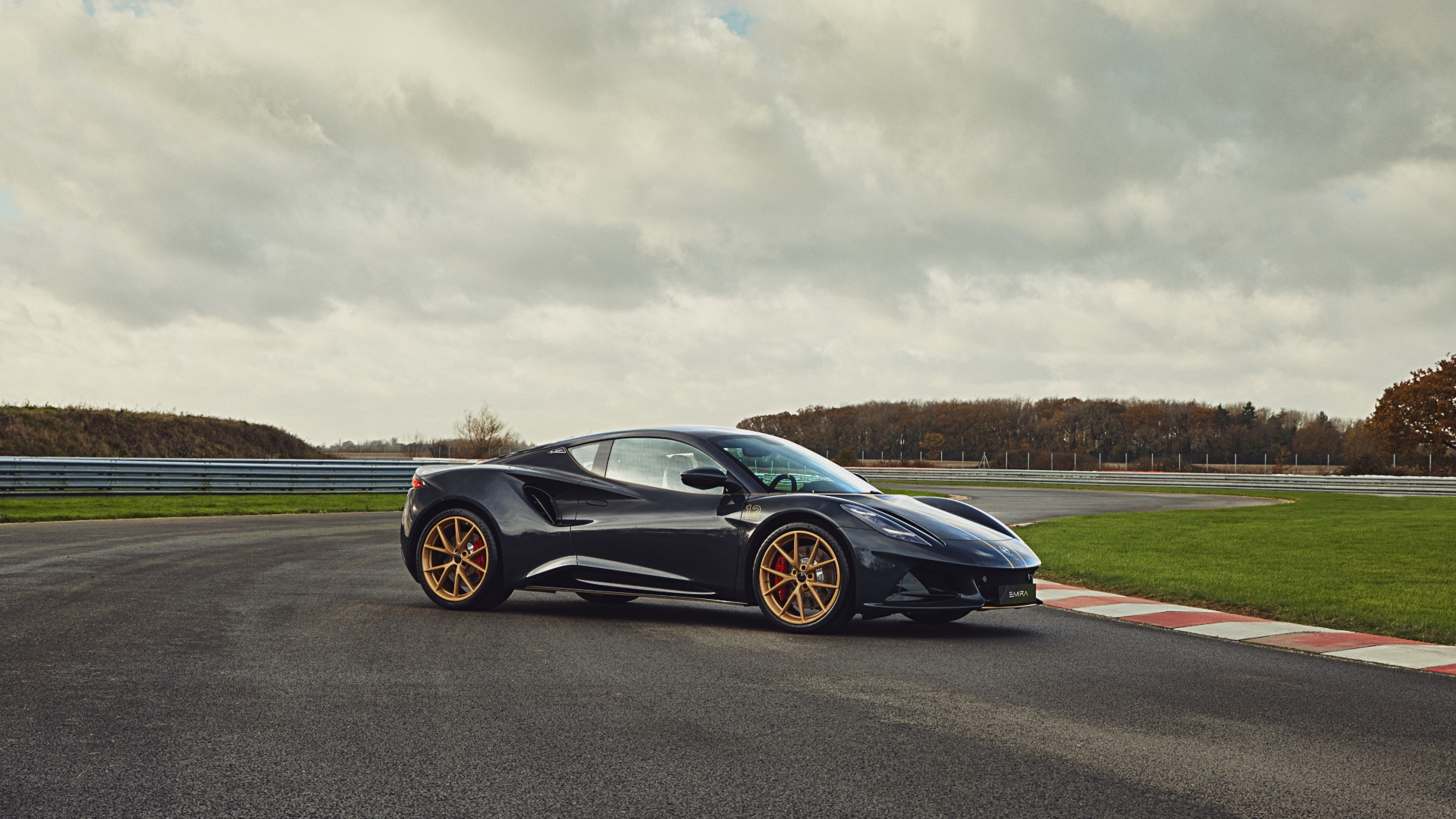 Lotus_Emira_Limited_Inspired_By_Type_97T_Front Lotus_Emira_Limited_Inspired_By_Type_97T_Front