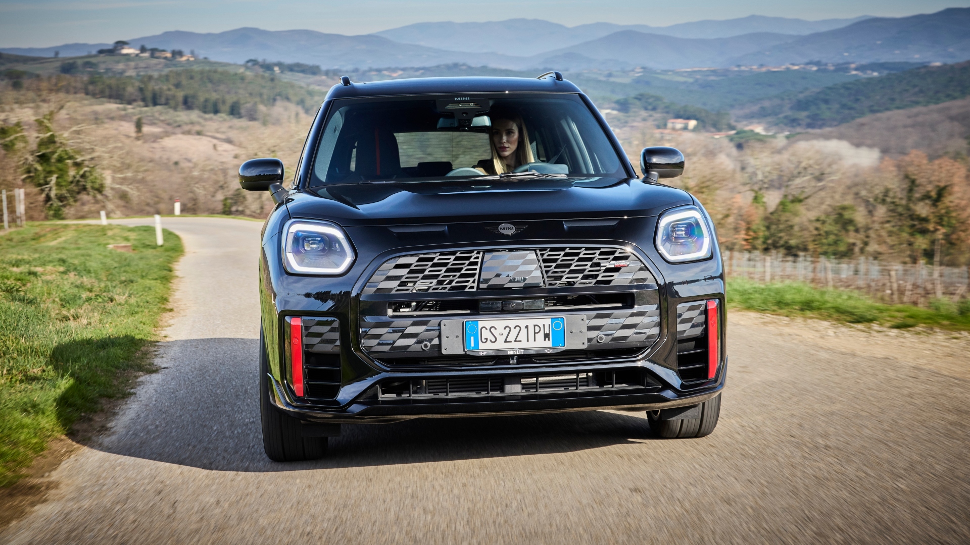 Mini-Countryman-JCW-test-prova-veloce-2025-11 Mini-Countryman-JCW-test-prova-veloce-2025-11