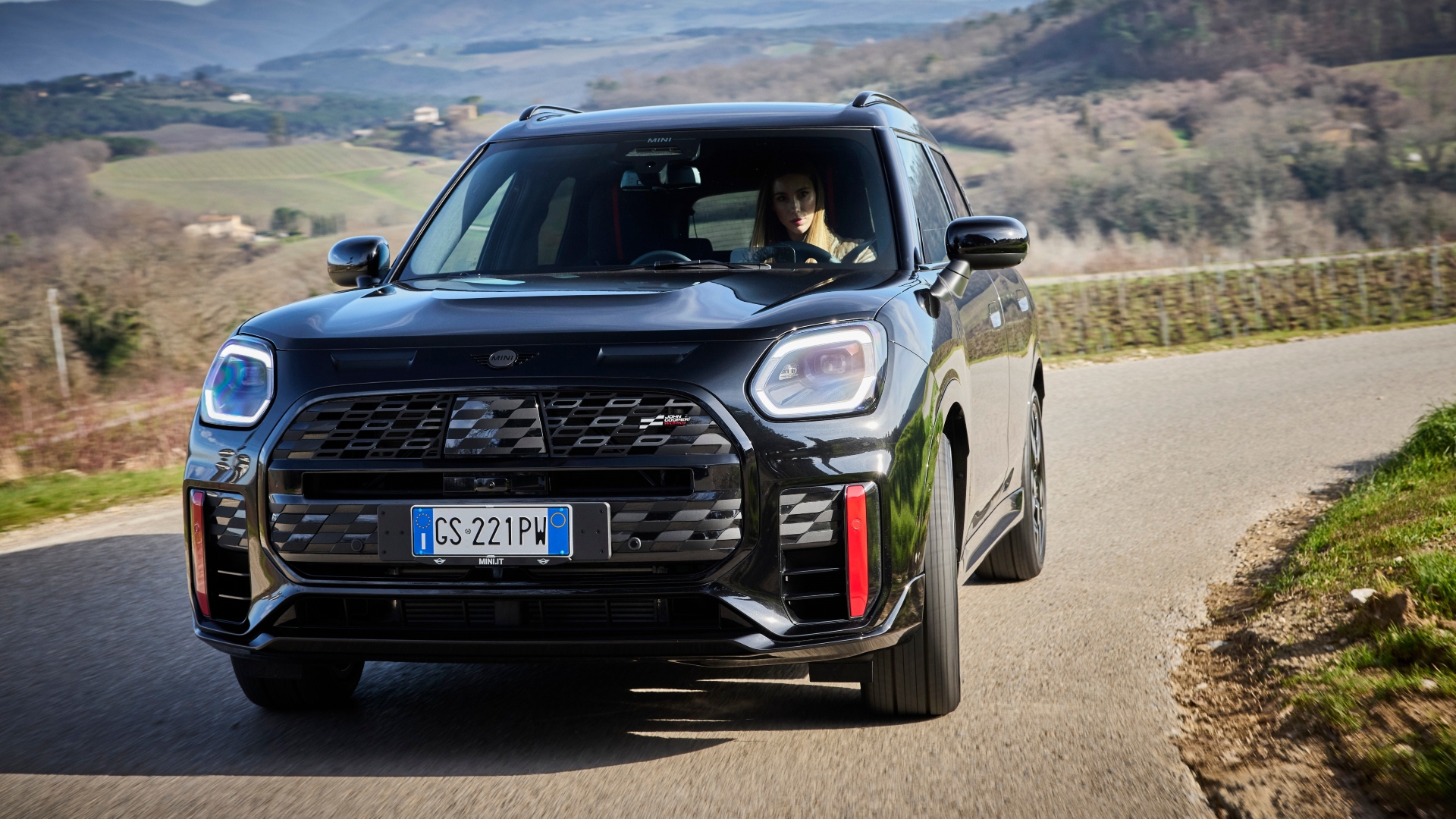Mini-Countryman-JCW-test-prova-veloce-2025-12 Mini-Countryman-JCW-test-prova-veloce-2025-12