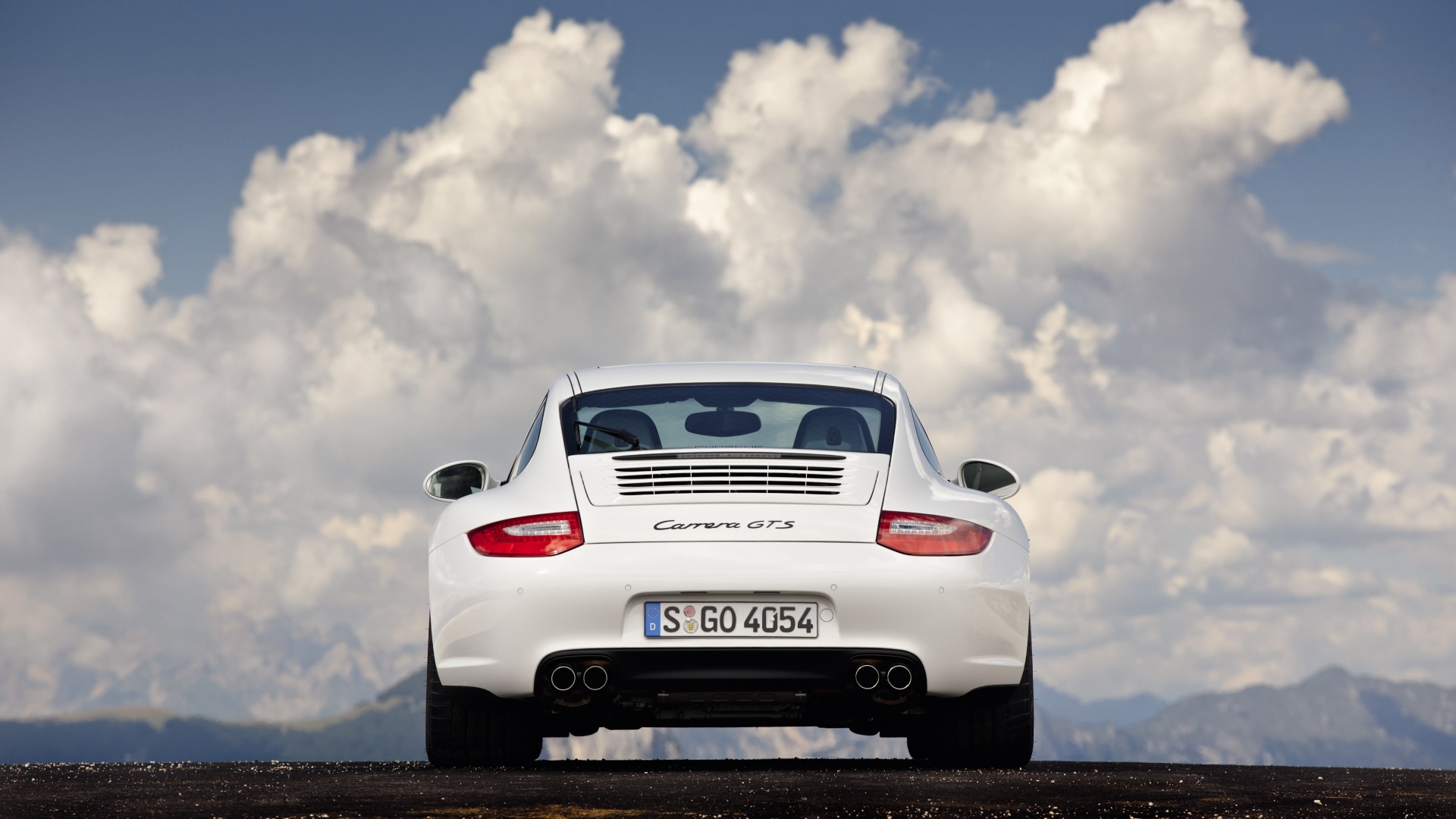 Porsche-GTS-8 Porsche-GTS-8