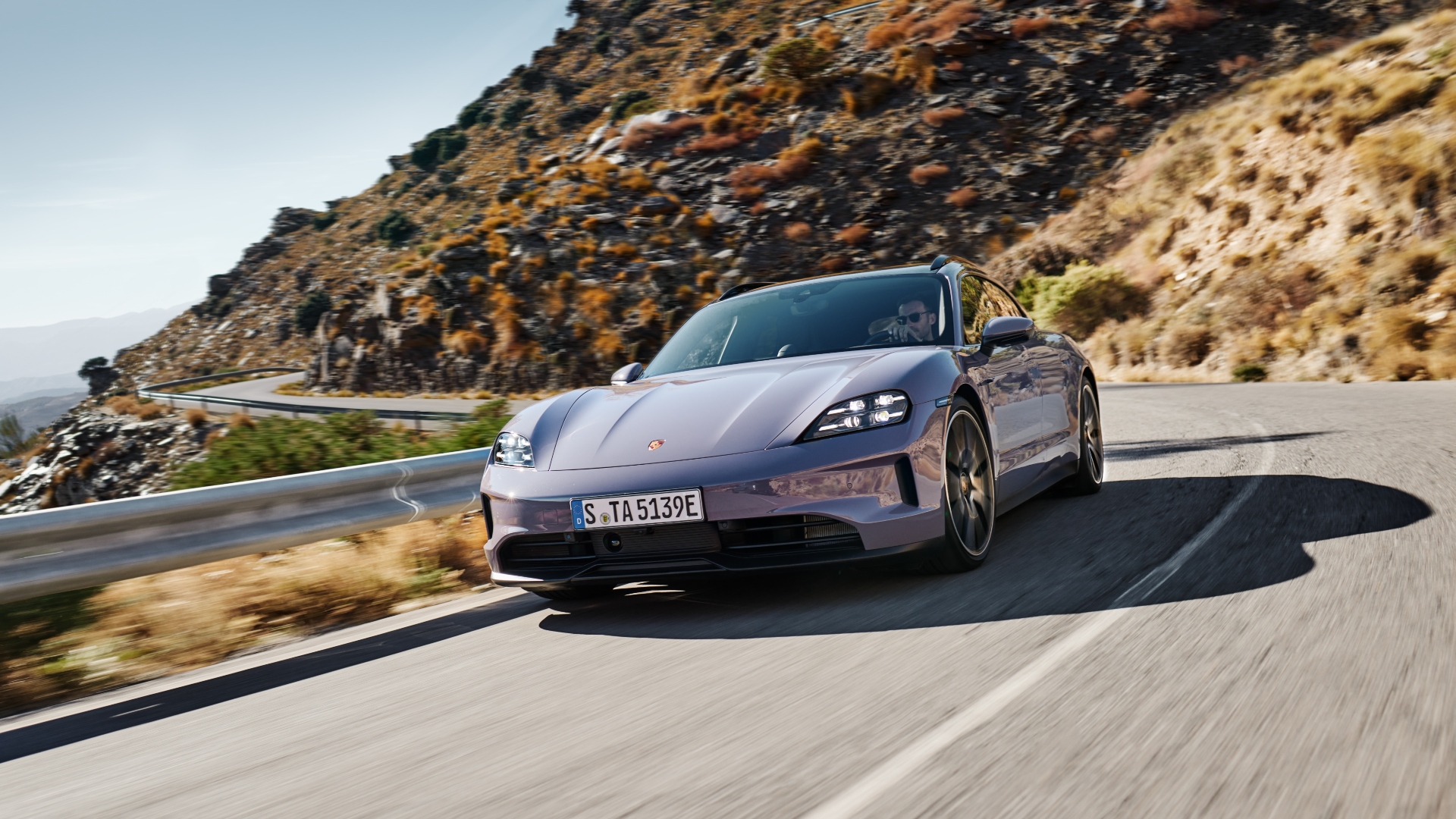 auto-elettriche-sportive-7 auto-elettriche-sportive-7