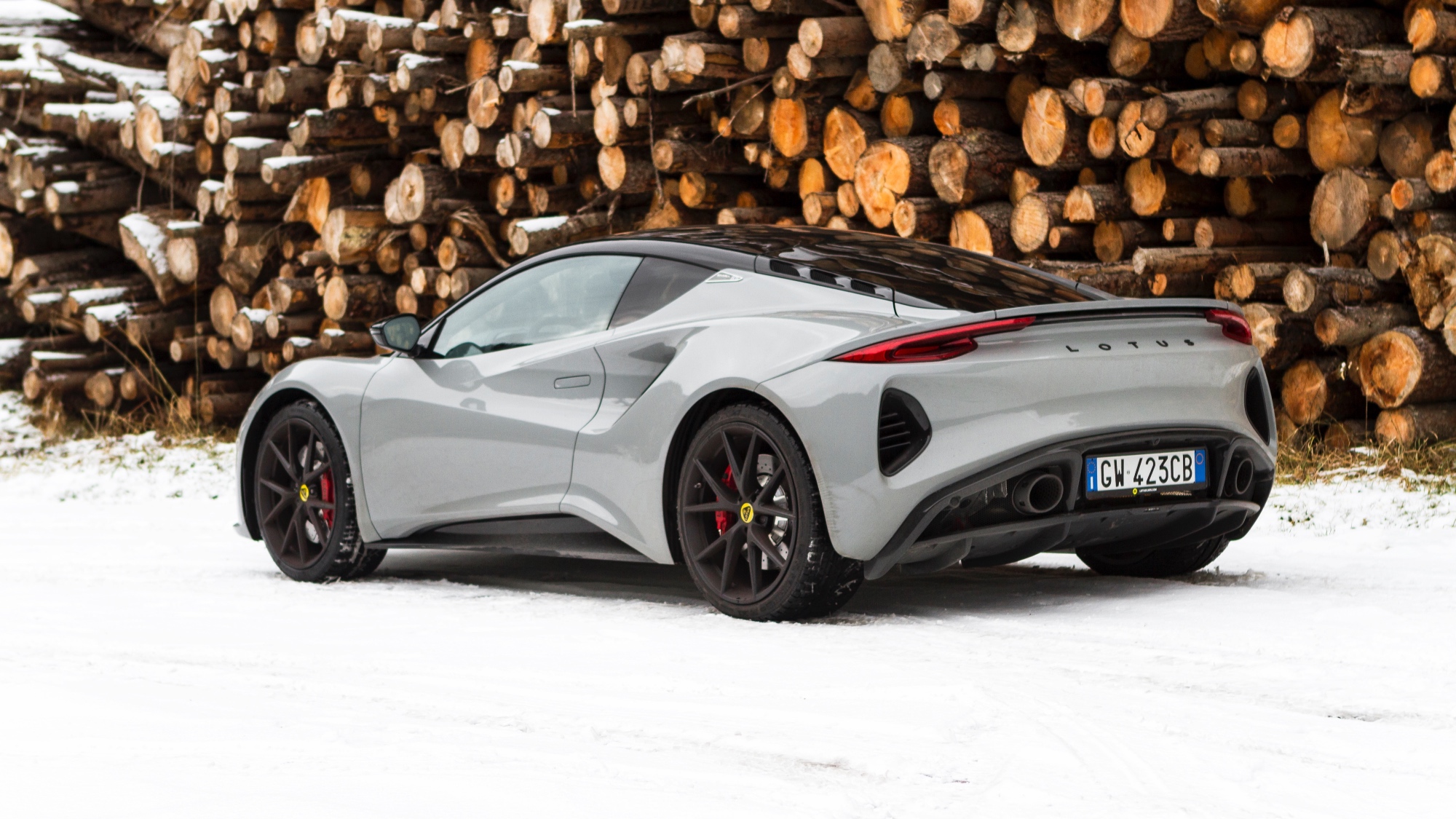 Lotus-Emira-2.0-4-cilindri-prova-test-drive-veloce-tommaso-ferrari-14 Lotus-Emira-2.0-4-cilindri-prova-test-drive-veloce-tommaso-ferrari-14