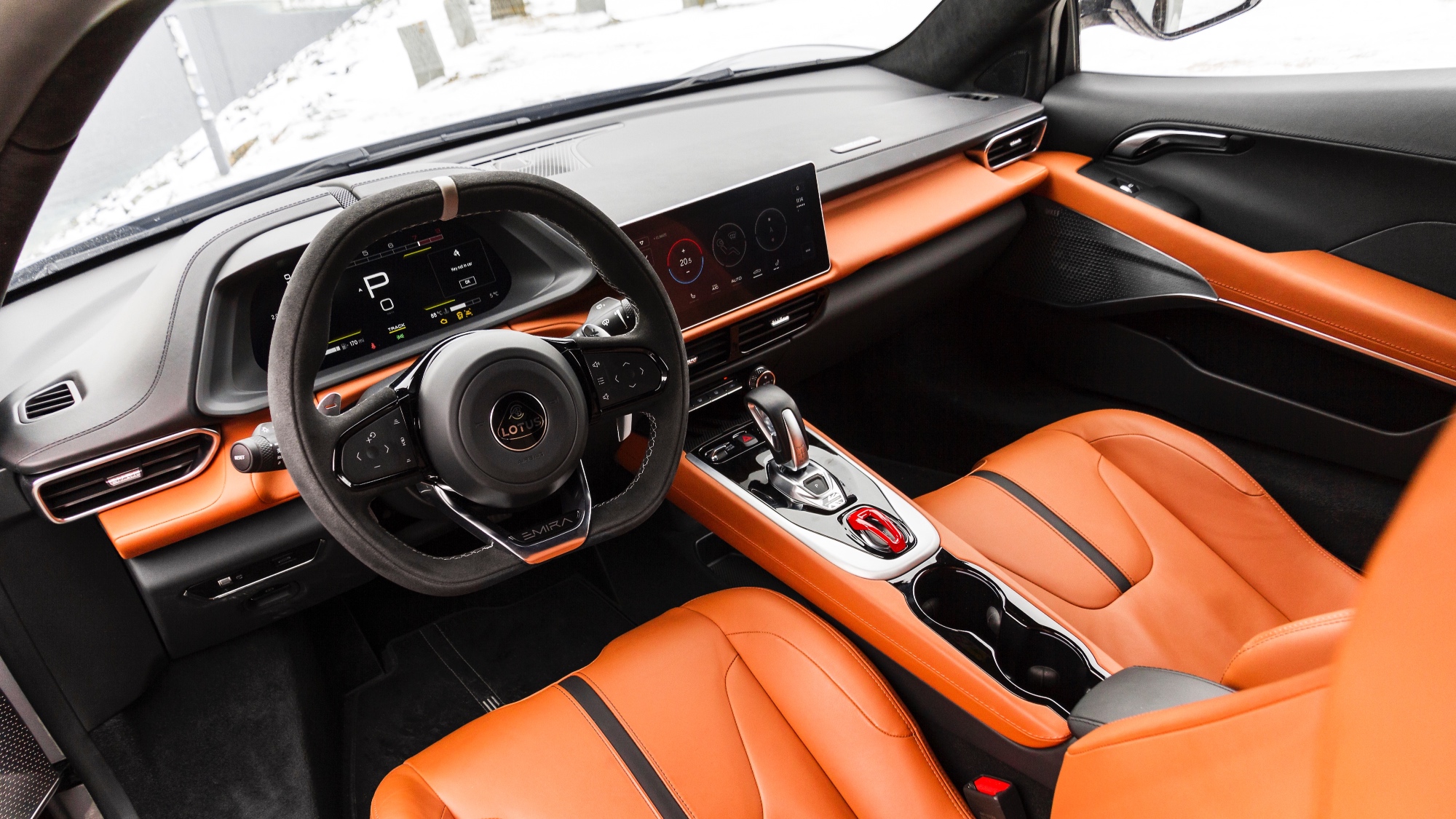 Lotus-Emira-2.0-4-cilindri-prova-test-drive-veloce-tommaso-ferrari-24 Lotus-Emira-2.0-4-cilindri-prova-test-drive-veloce-tommaso-ferrari-24