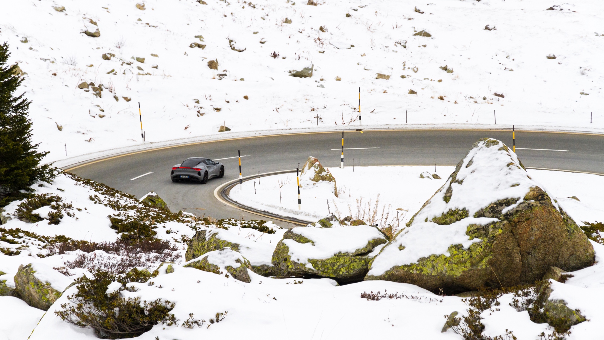 Lotus-Emira-2.0-4-cilindri-prova-test-drive-veloce-tommaso-ferrari-34 Lotus-Emira-2.0-4-cilindri-prova-test-drive-veloce-tommaso-ferrari-34