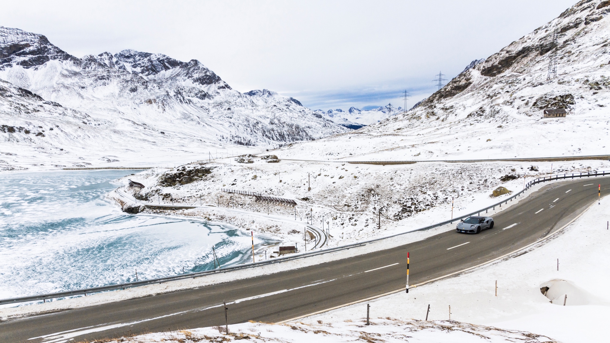 Lotus-Emira-2.0-4-cilindri-prova-test-drive-veloce-tommaso-ferrari-48 Lotus-Emira-2.0-4-cilindri-prova-test-drive-veloce-tommaso-ferrari-48