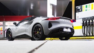 Lotus-Emira-2.0-4-cilindri-prova-test-drive-veloce-tommaso-ferrari-5 Lotus-Emira-2.0-4-cilindri-prova-test-drive-veloce-tommaso-ferrari-5