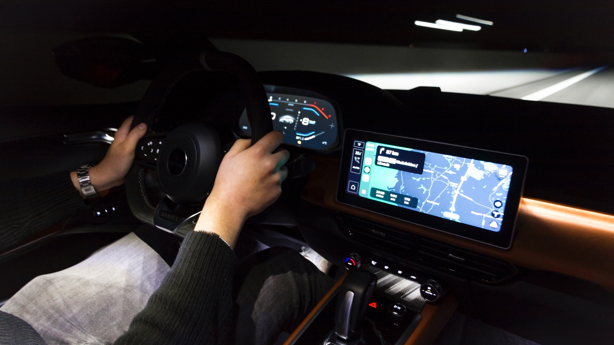 Lotus-Emira-2.0-4-cilindri-prova-test-drive-veloce-tommaso-ferrari-8 Lotus-Emira-2.0-4-cilindri-prova-test-drive-veloce-tommaso-ferrari-8