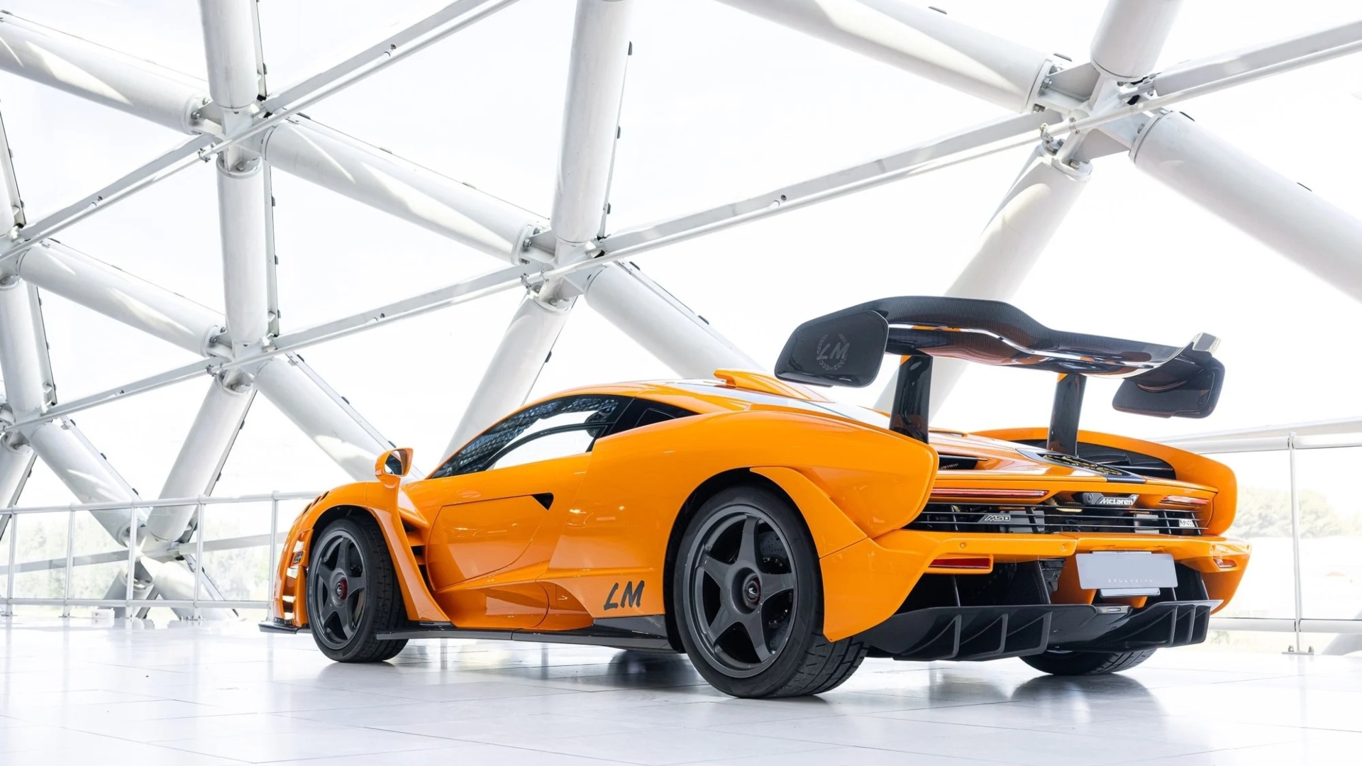 McLaren-Senna-LM-2025-asta-car-and-classic-9 McLaren-Senna-LM-2025-asta-car-and-classic-9