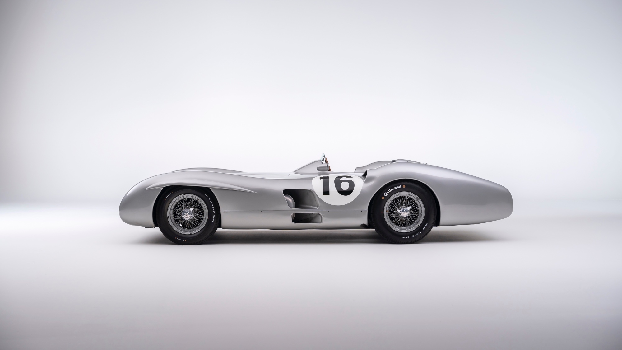 1954-Mercedes-Benz-W-196-R-Stromlinienwagen_1293475