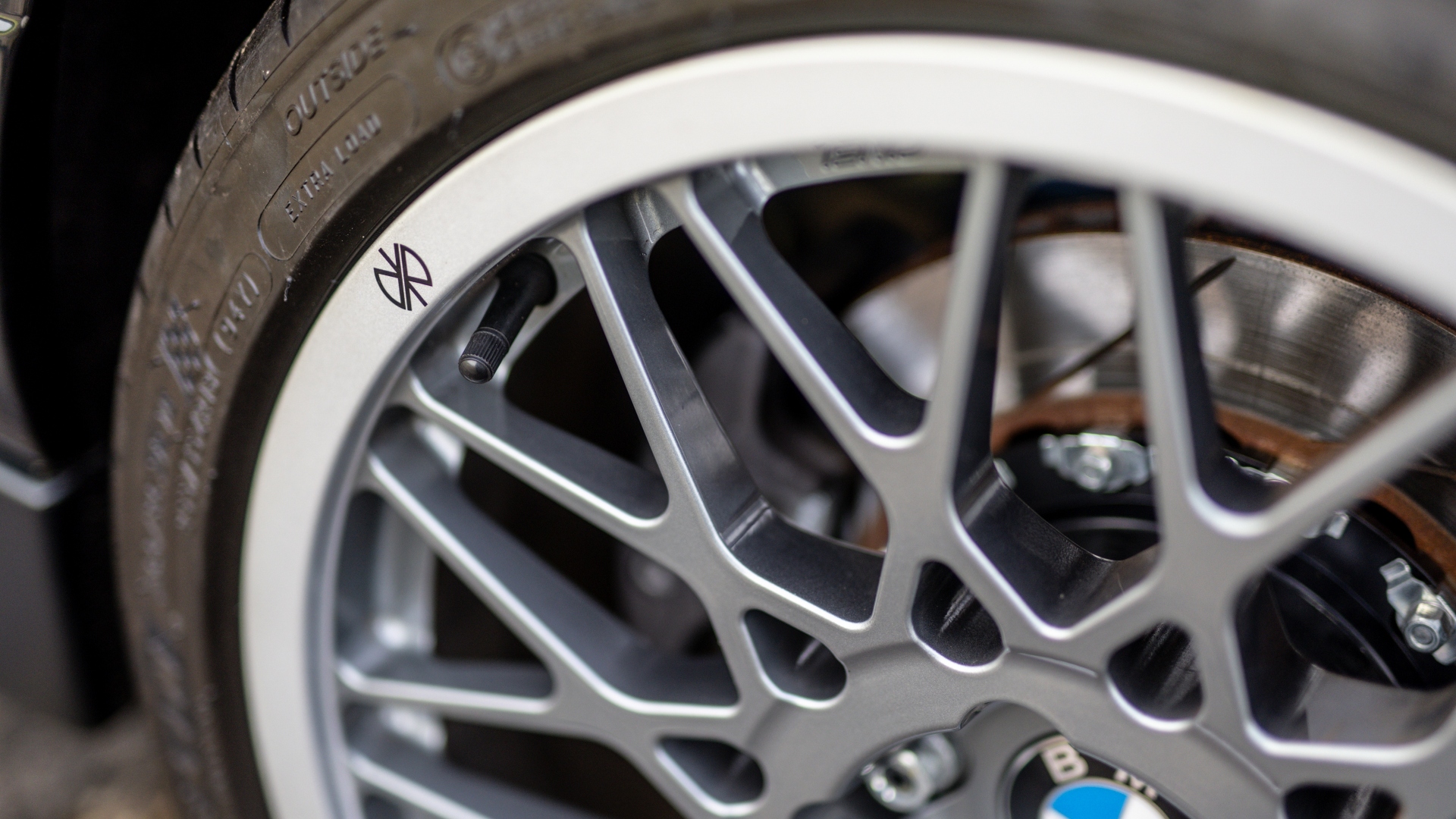 1987-BMW-M3-Enhanced---Evolved-by-Redux_1306507 1987-BMW-M3-Enhanced---Evolved-by-Redux_1306507