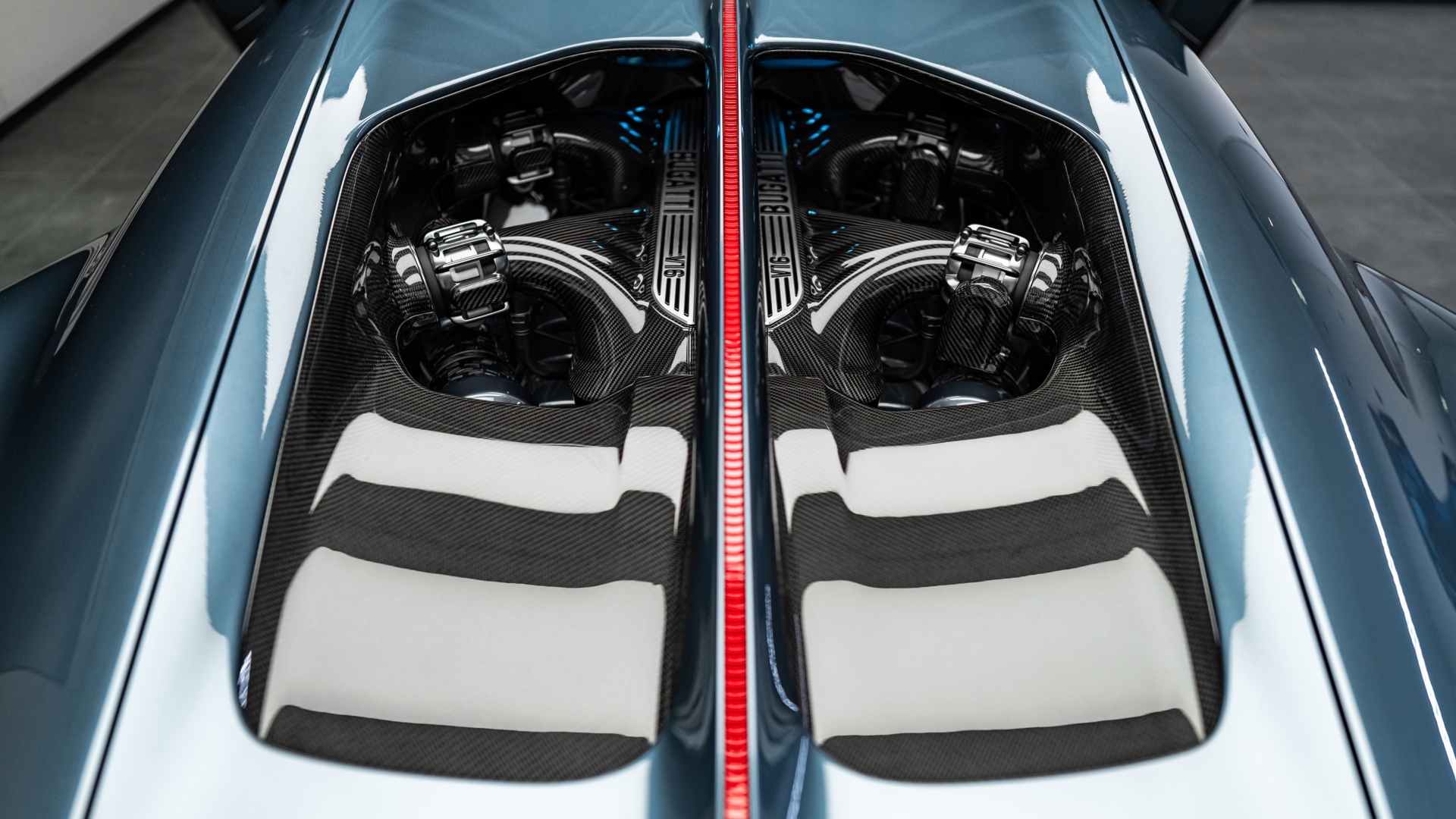 Bugatti-showroom-baku-2025-10