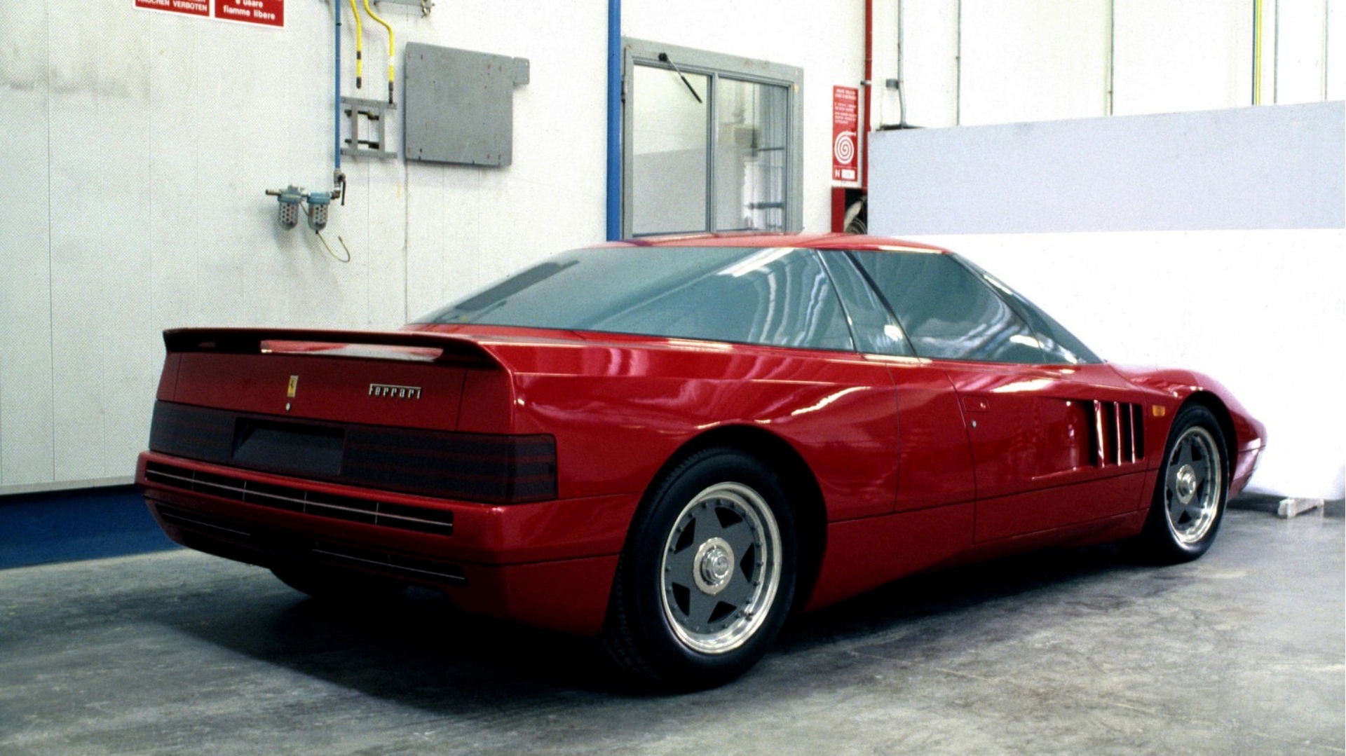 Ferrari-408-1987-3