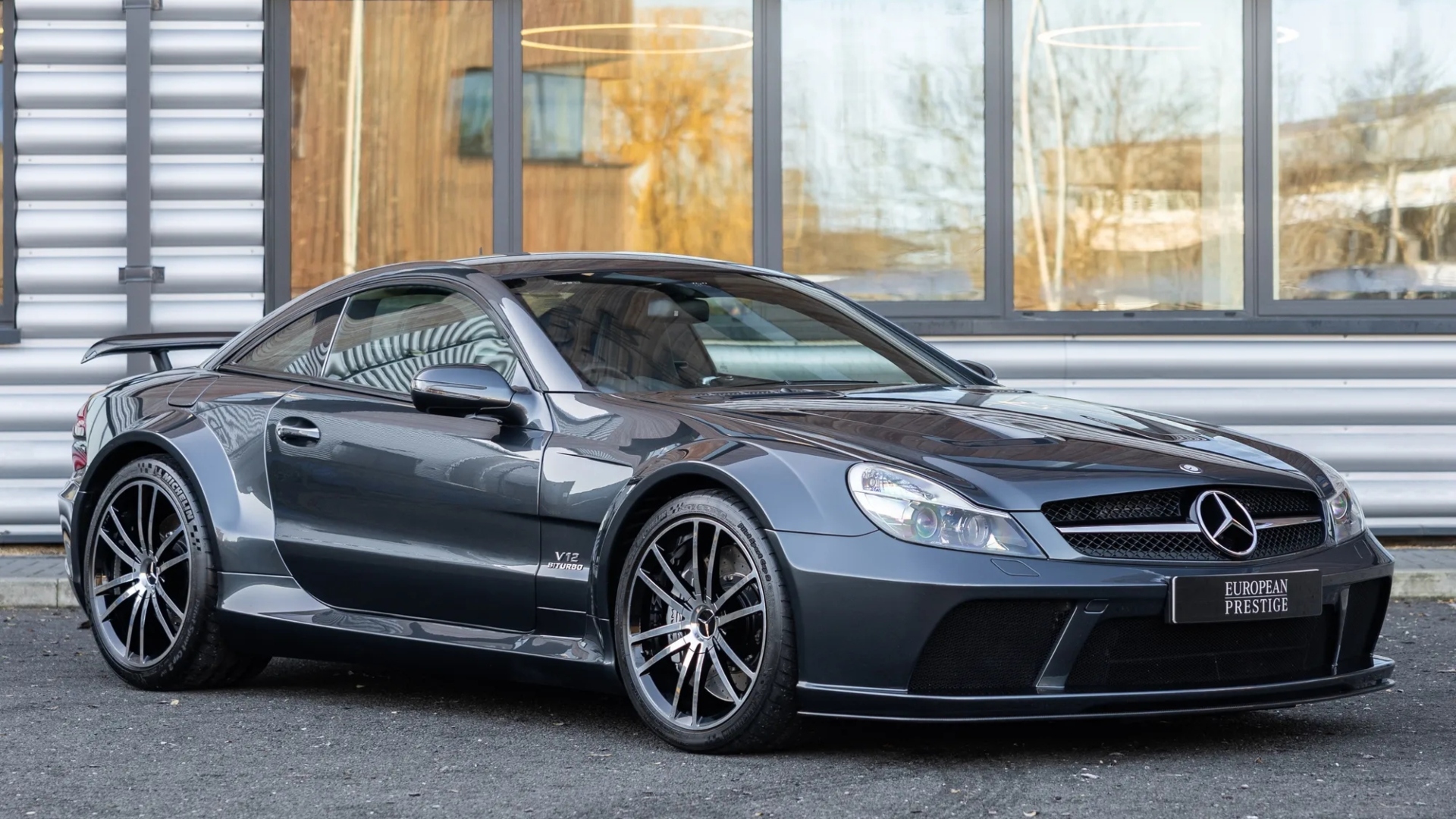 Una Mercedes SL 65 AMG Black Series da capogiro