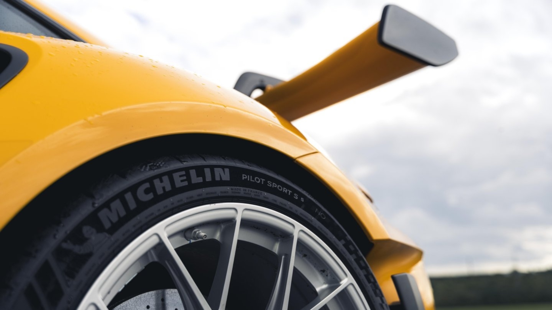 Michelin-Pilot-Sport-S-5-Porsche-911-GT3-RS-2025-2 Michelin-Pilot-Sport-S-5-Porsche-911-GT3-RS-2025-2