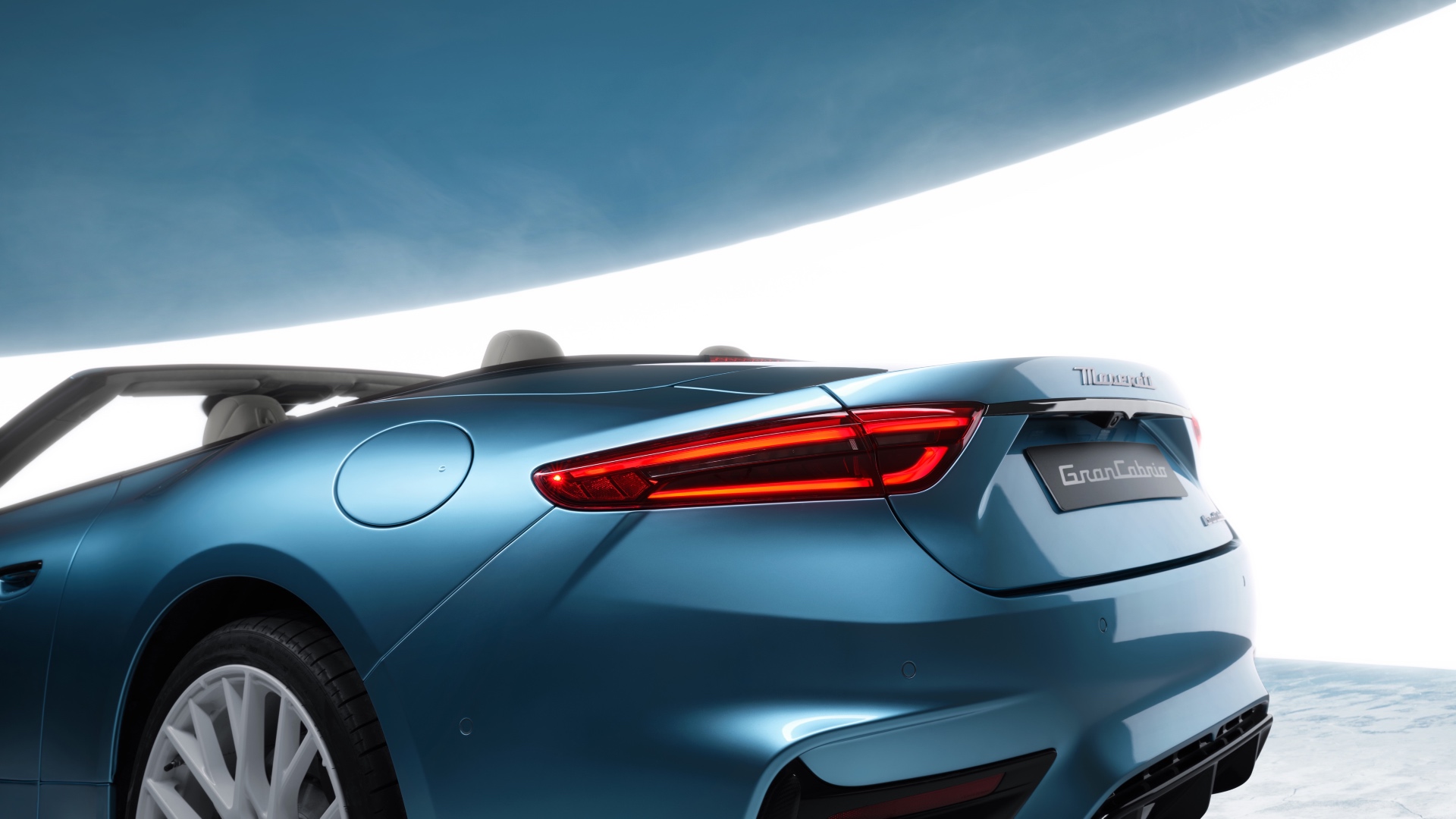 Original-25879-05-maserati-grancabrio-trofeo-one-of-one-the-ice