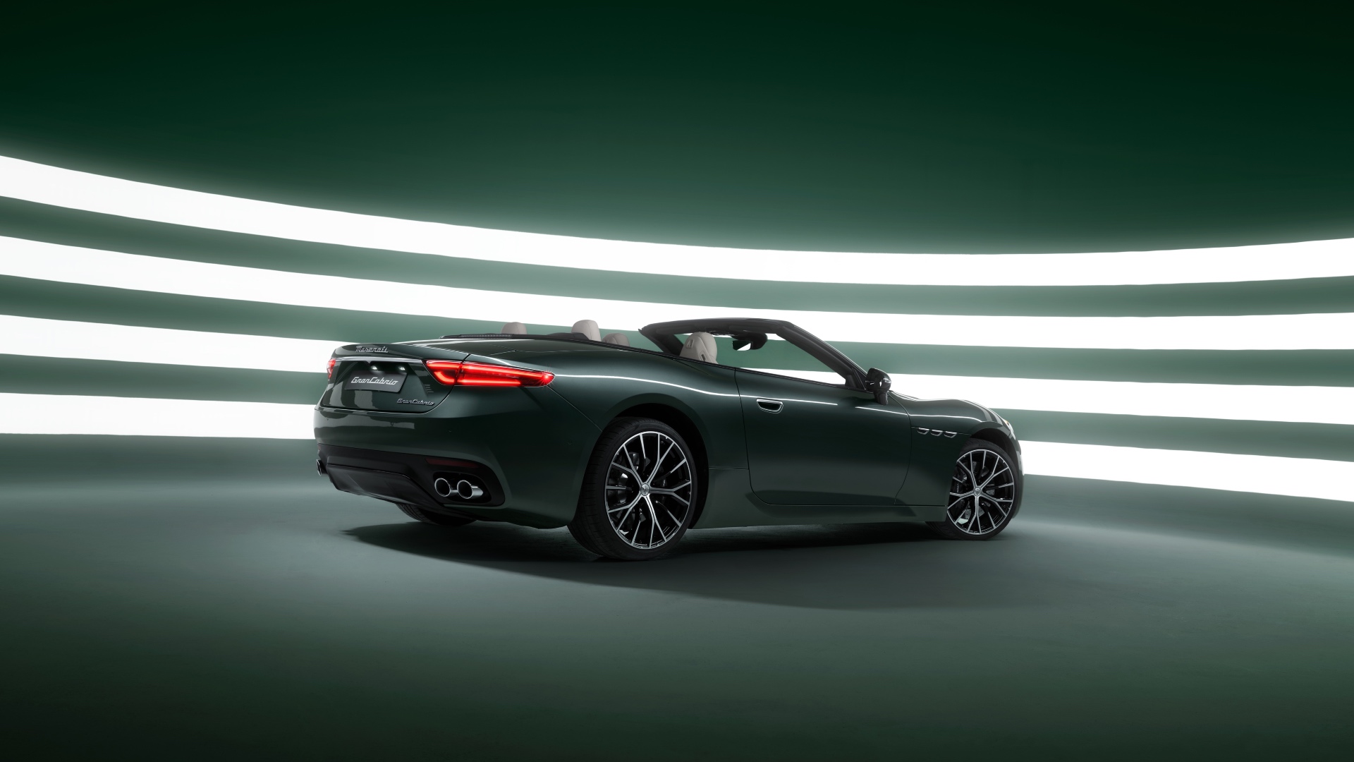 Original-25891-03-maserati-grancabrio-490-cv