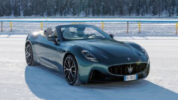Original-25916-05-maserati-grancabrio-490-cv-at-the-ice-st-moritz
