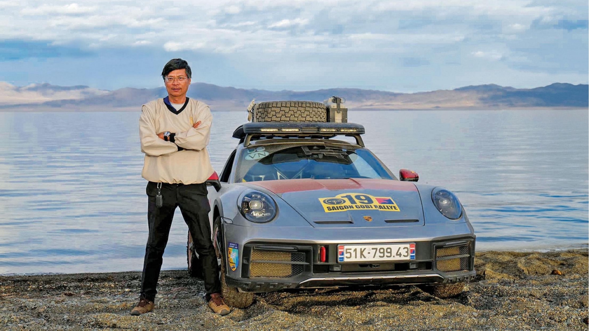 porsche-911-dakar-viaggio-viatnam-deserto-del-gobi-33000-chillometri-1