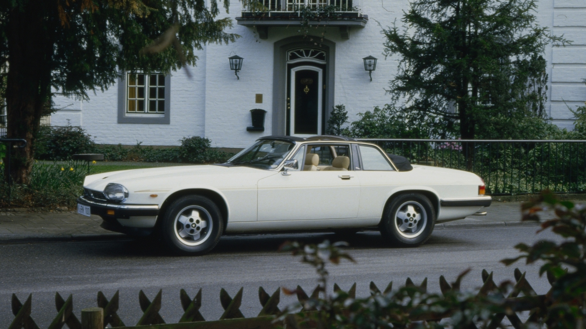 Jaguar-XJ-S-XJS-storia-caratteristiche-tecniche-quotazioni-prestazioni-e-type-18