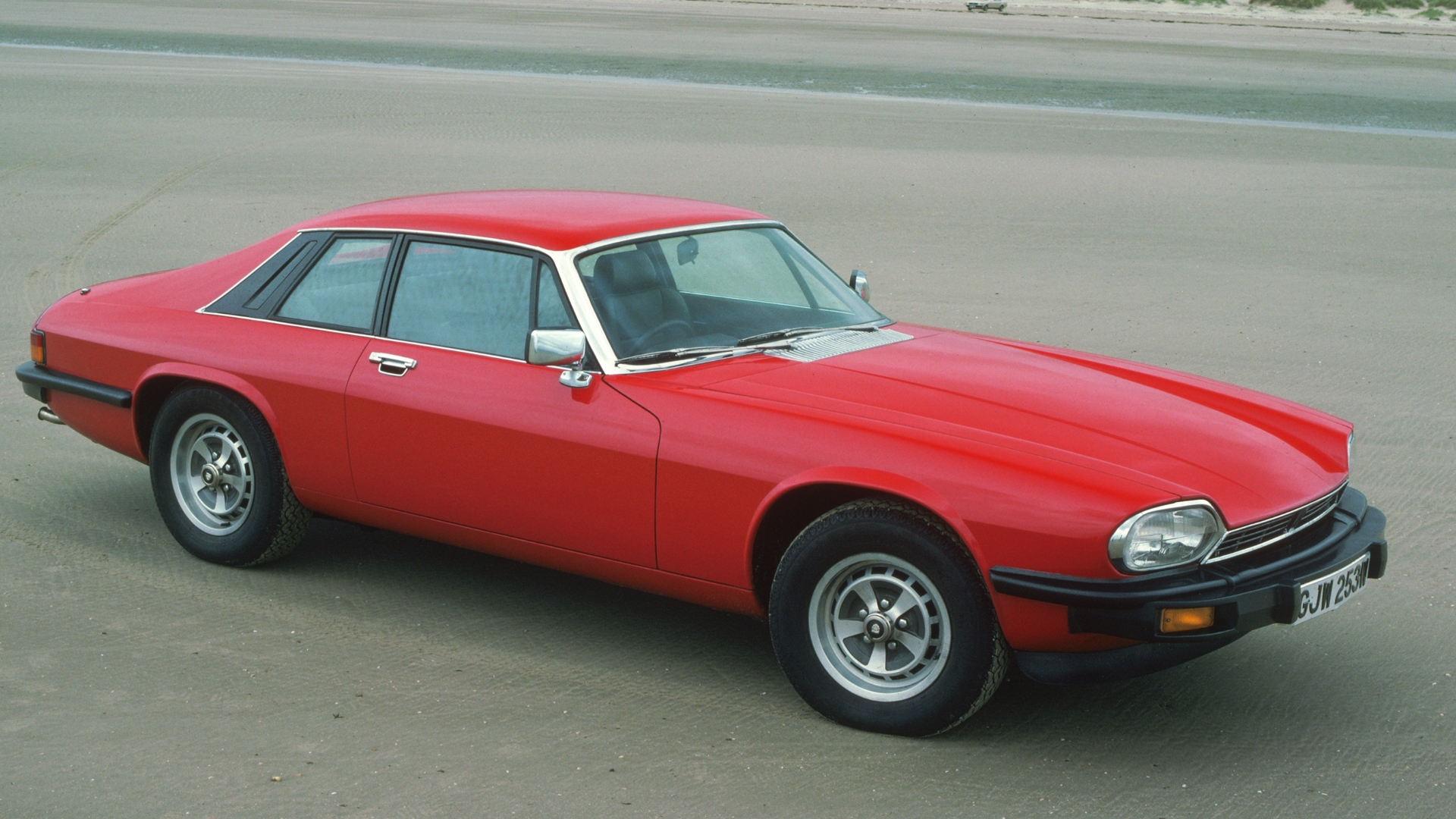 Jaguar-XJ-S-XJS-storia-caratteristiche-tecniche-quotazioni-prestazioni-e-type-4