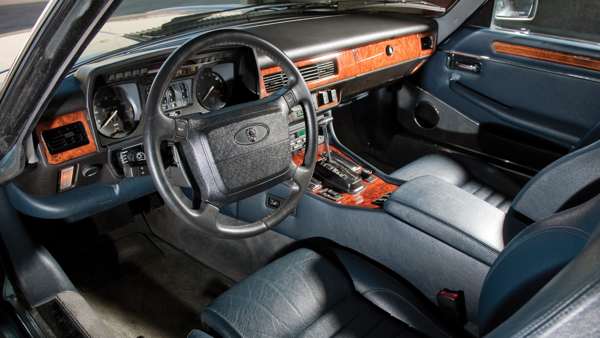 Jaguar-XJ-S-XJS-storia-caratteristiche-tecniche-quotazioni-prestazioni-e-type-6