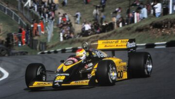 Pierluigi Martini con la Minardi M185 nel Gran Premio d’Europa del 1985 Pierluigi Martini con la Minardi M185 nel Gran Premio d’Europa del 1985