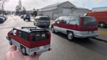 pontiac-trans-sport-lego-2