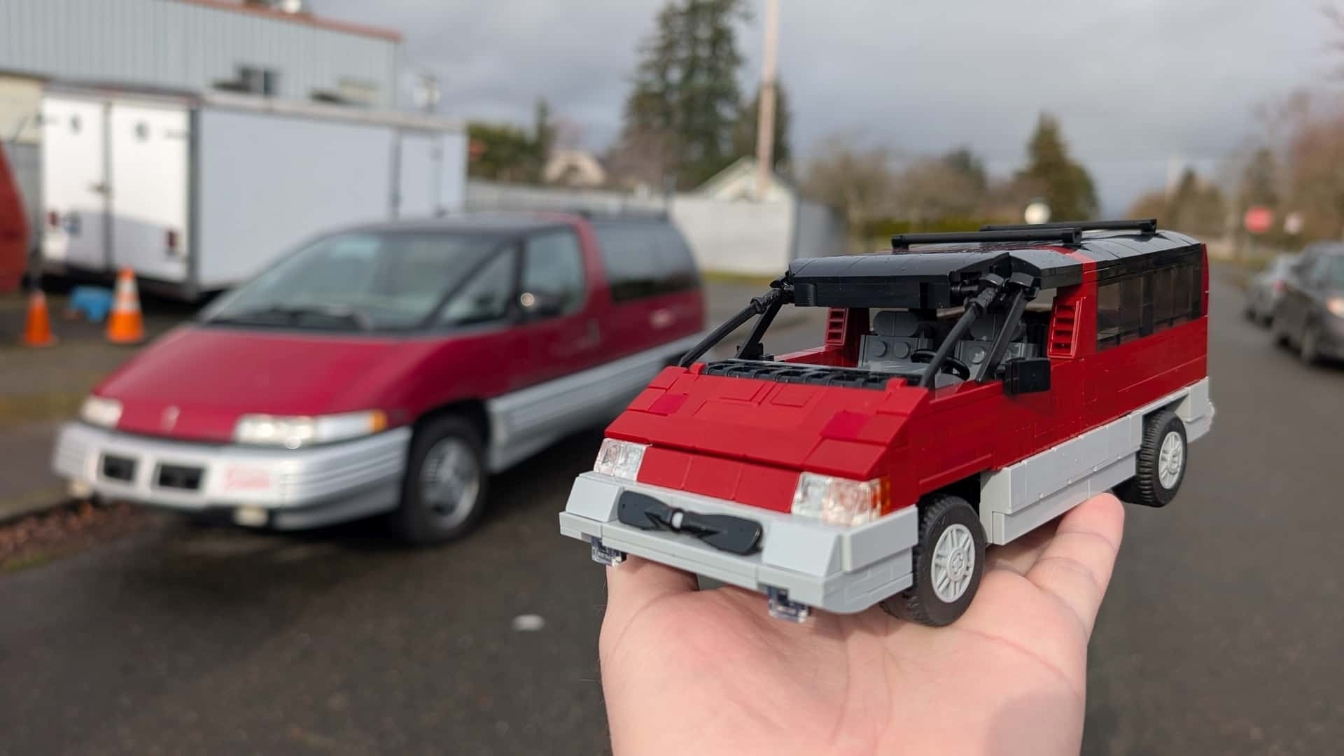 Pontiac Trans Sport di Lego: istruzioni per l’uso