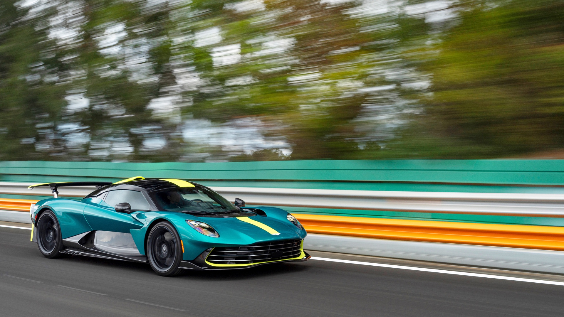 Aston Martin Valhalla_09 Aston Martin Valhalla_09