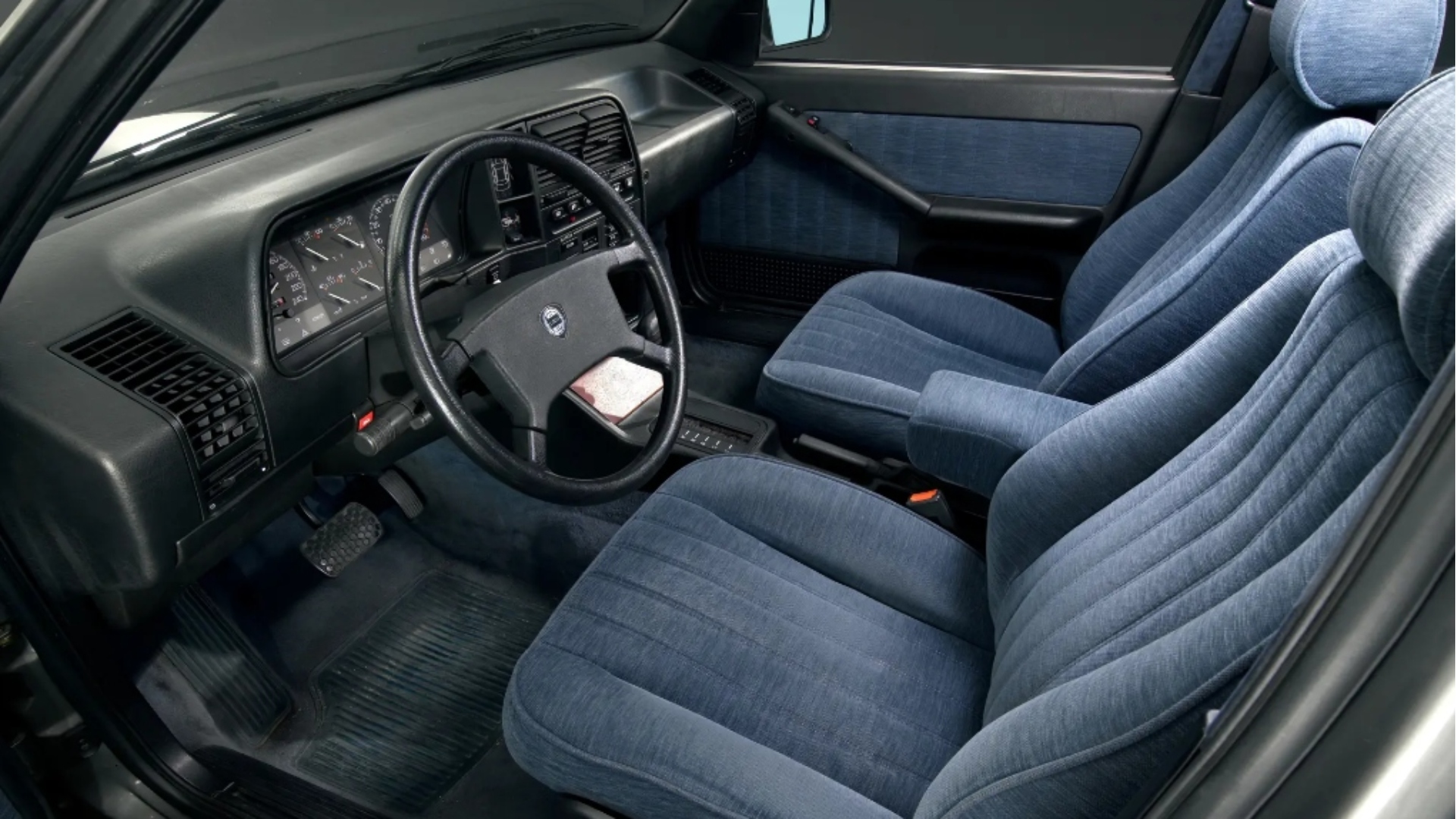 Auto-ex-Gianni-Agnelli-asta-2025-rm-sothebys-lancia-thema-fiat-panda-130-familiare-4x4-station-wagon-avvocato-8 Auto-ex-Gianni-Agnelli-asta-2025-rm-sothebys-lancia-thema-fiat-panda-130-familiare-4x4-station-wagon-avvocato-8