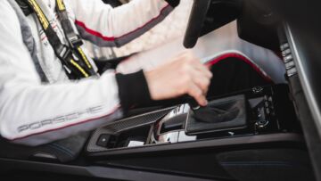Porsche-911-GT3-manuale-cambio-record-nurburgring-2025-10 Porsche-911-GT3-manuale-cambio-record-nurburgring-2025-10