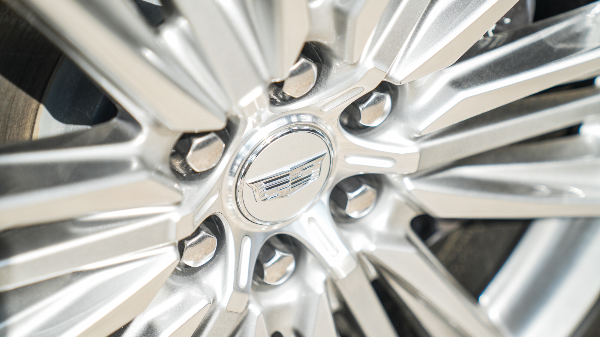 cadillac-lyriq-prova-veloce-1 cadillac-lyriq-prova-veloce-1