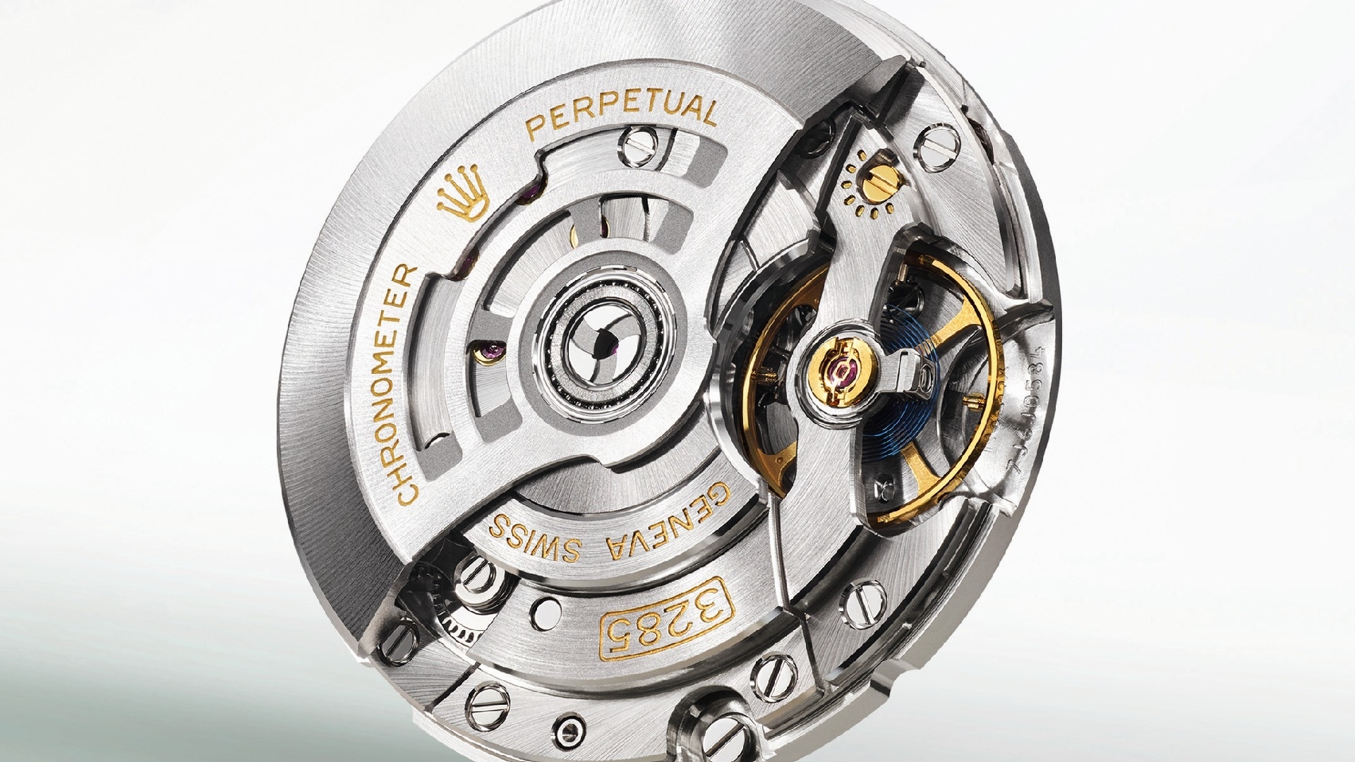 Movement 3285 A equips the Oyster Perpetual GMT-Master II
