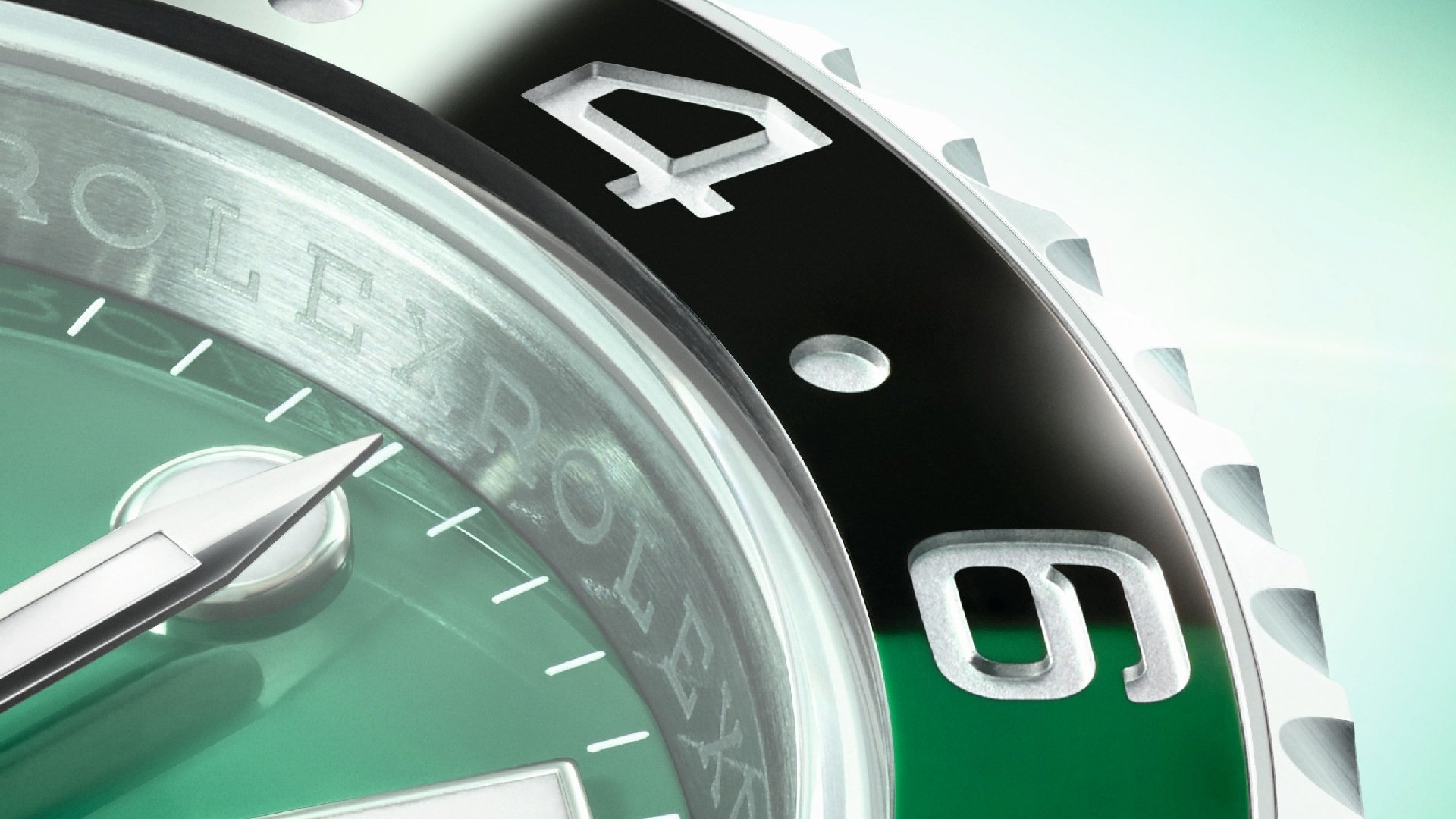 Ceramic bezel of the Oyster Perpetual GMT-Master II