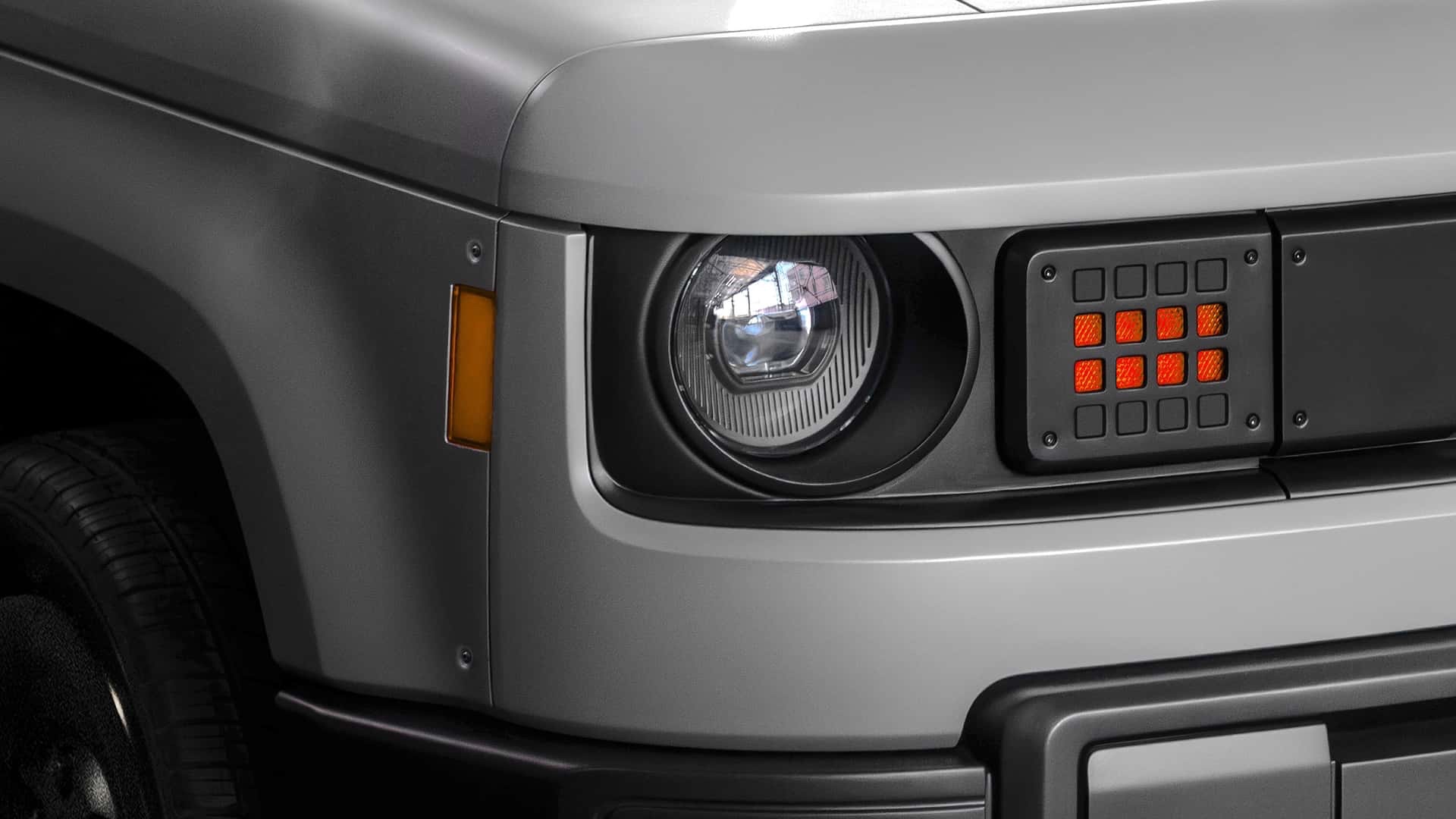 slate-truck---front-three-quarter-exterior-detail